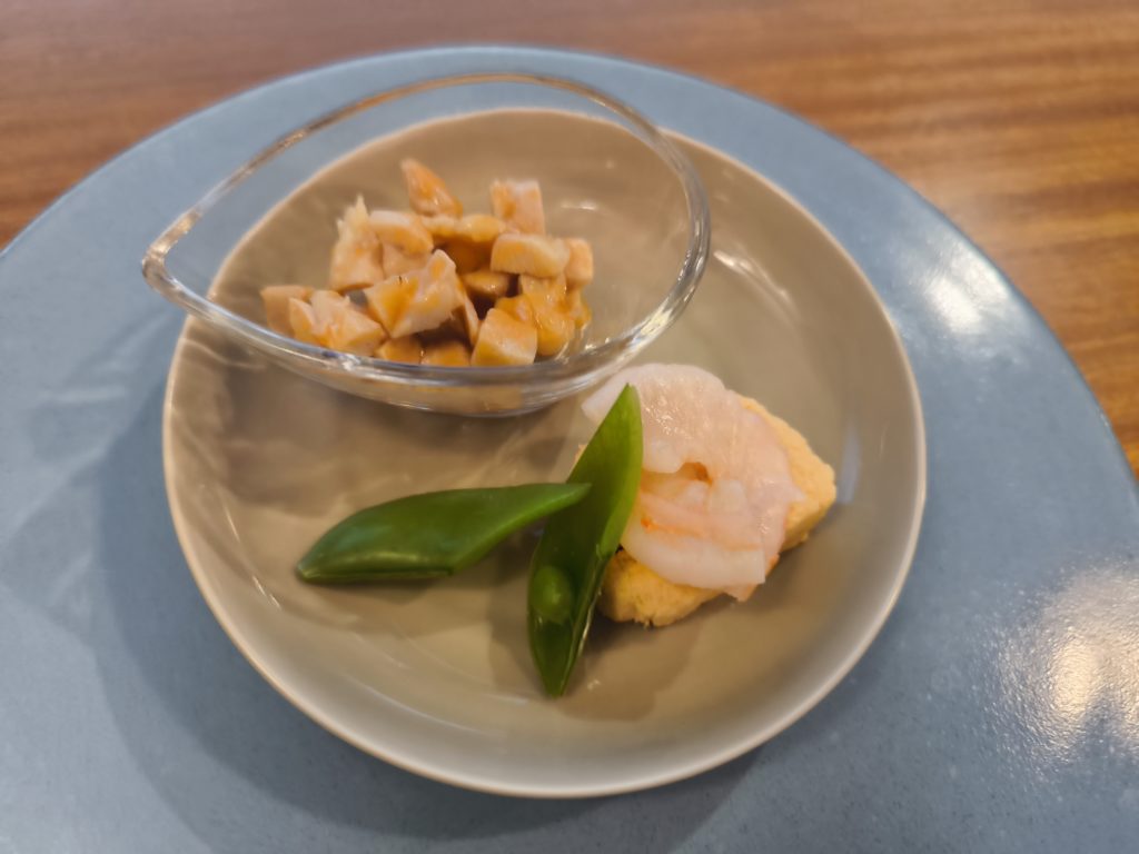 愛犬用フルコースの前菜。