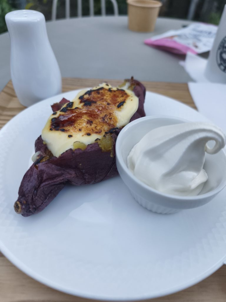 花重谷中茶屋の焼き芋スイーツ｜犬連れOKカフェ